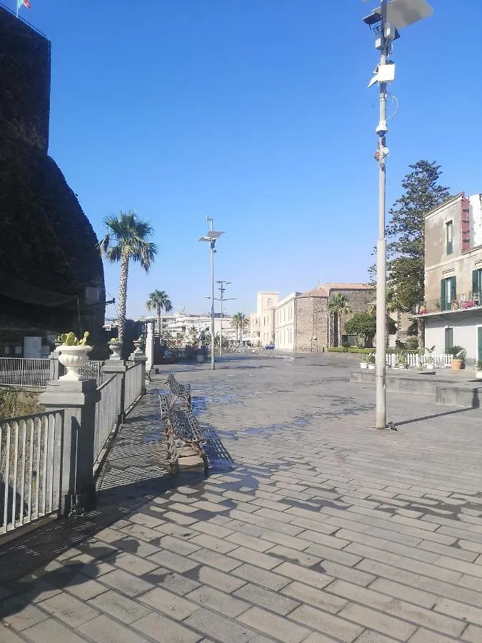 Locanda Popolare Aci Castello